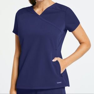 Jaanuu Scrub Top